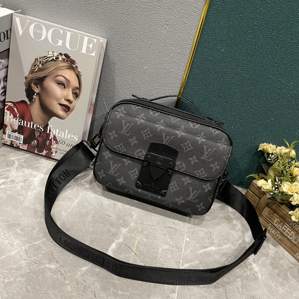 ルイヴィトンバッグ正面デザイン